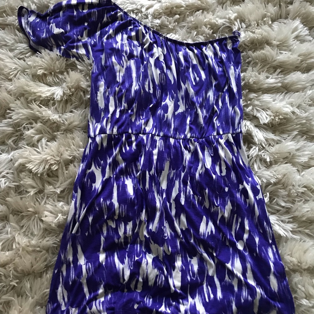 One shoulder dress